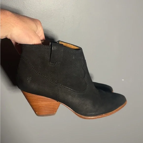 Frye Reina Ankle Boot Womens Size 8 - Picture 4 of 6